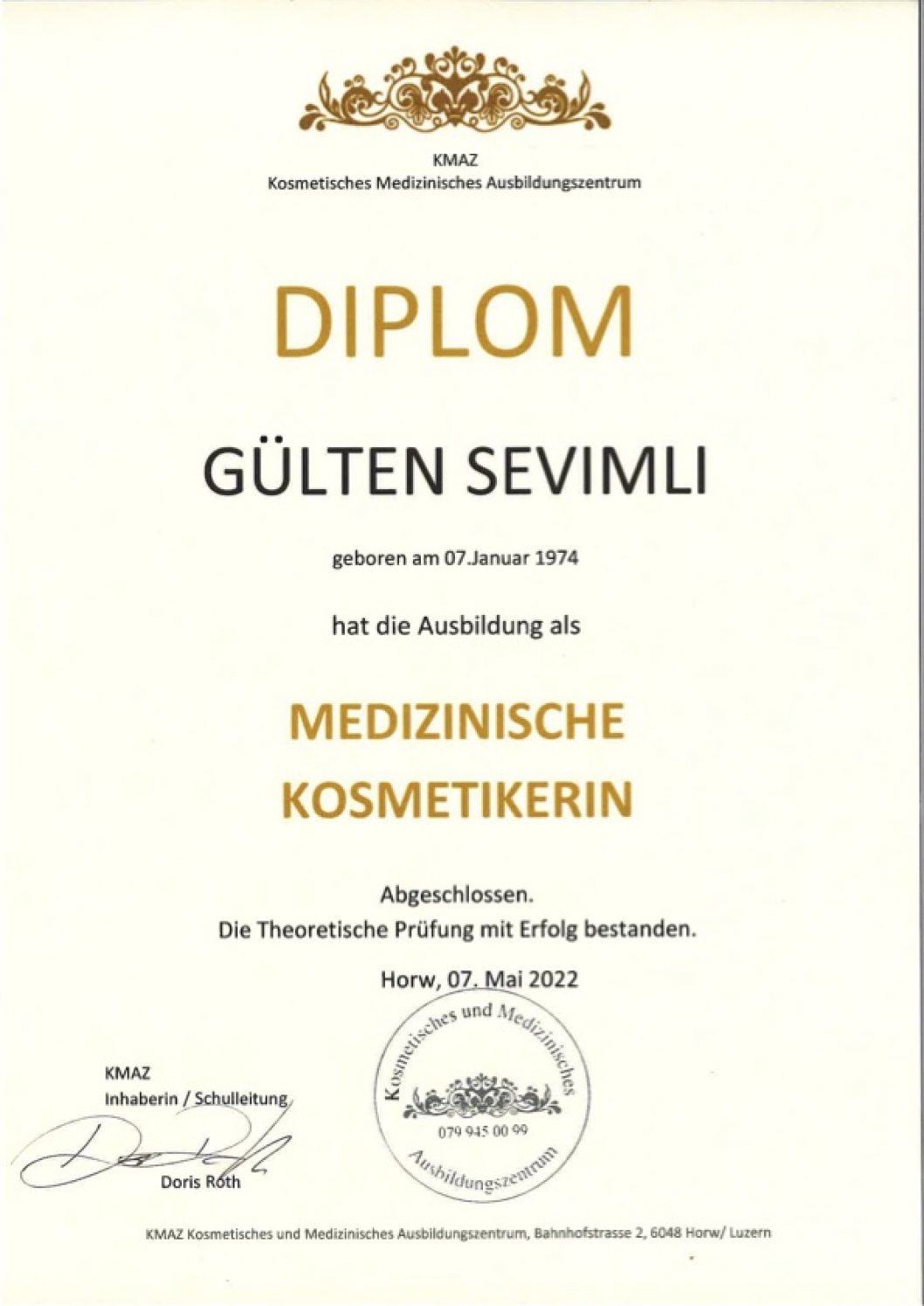 Medizinische-Kosmetikerin_hoch_2a6f1ebd095745b17bac49101aa88